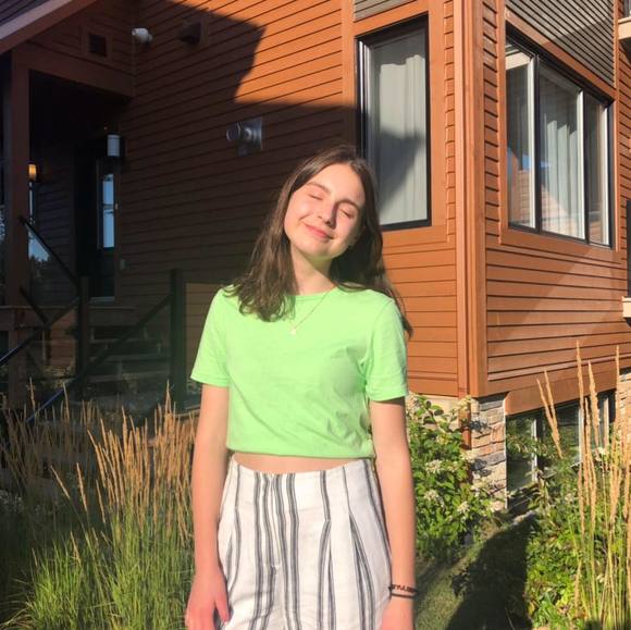 Meet your Posher, Mariane - Picture 1 of 1